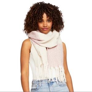 NWT Gentle Fawn Huntingon Pink & Taupe/Cream toned cozy scarf